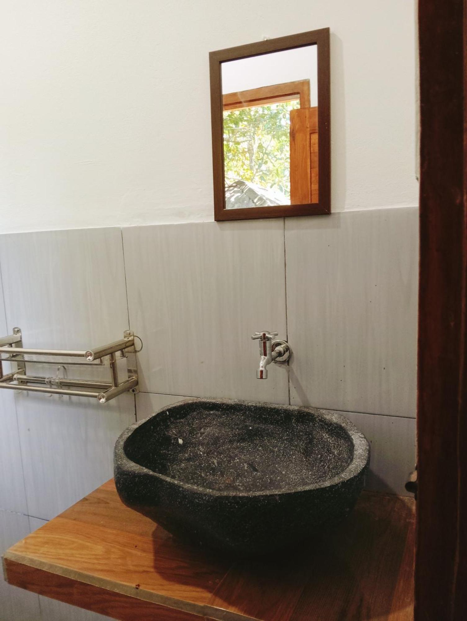 Jepun Homestay Lemukih Singaraja エクステリア 写真