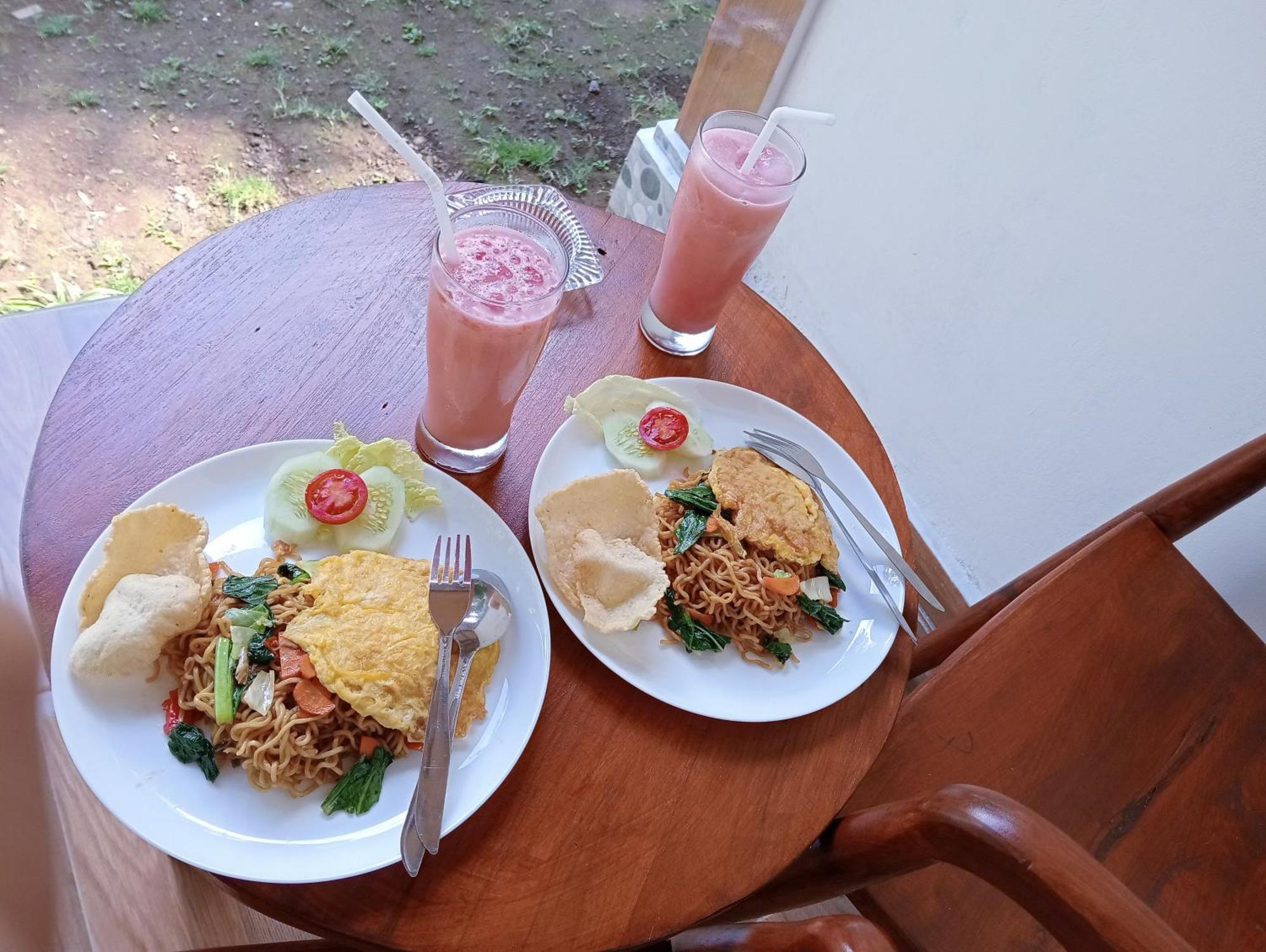 Jepun Homestay Lemukih Singaraja エクステリア 写真