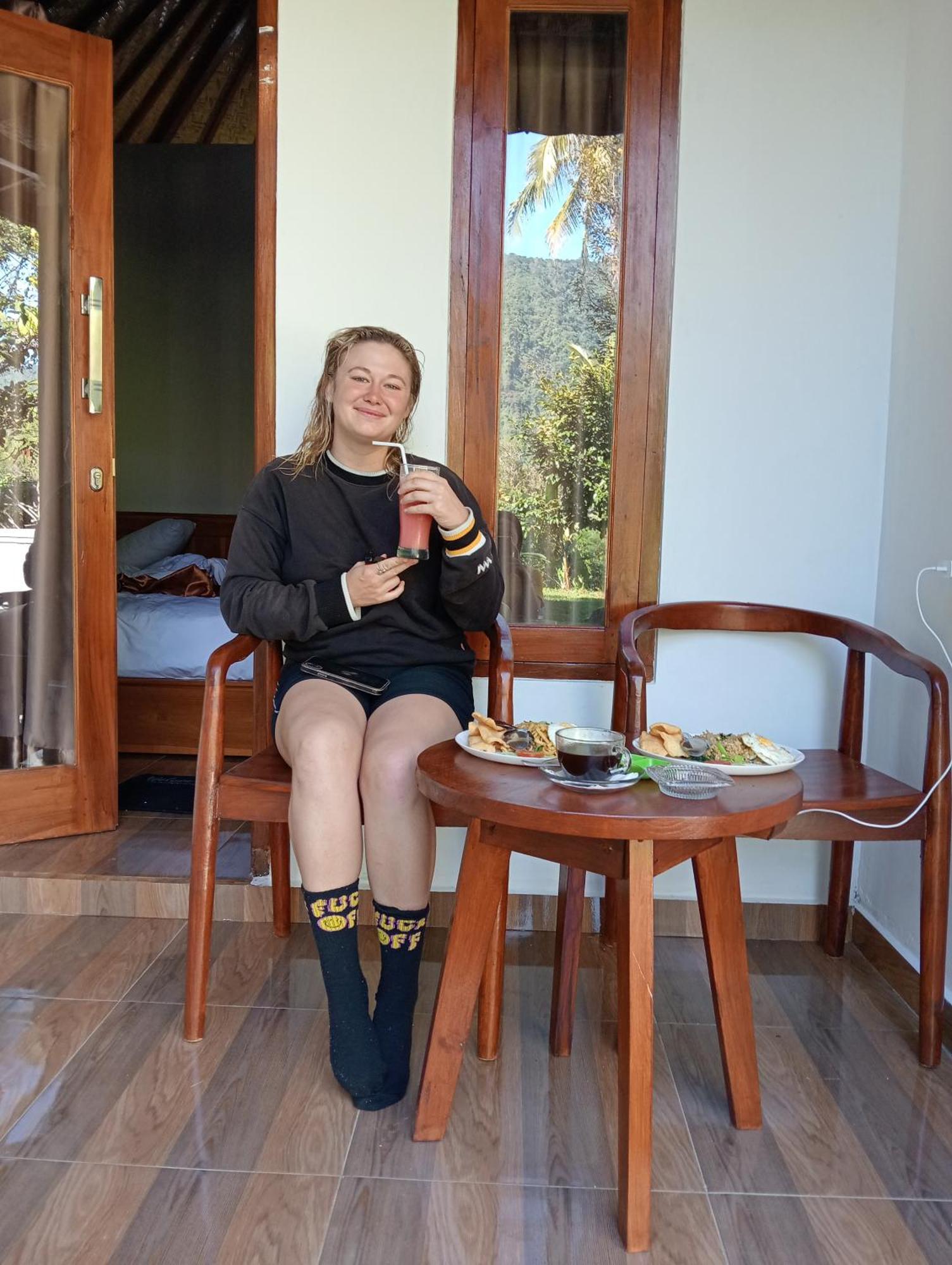 Jepun Homestay Lemukih Singaraja エクステリア 写真