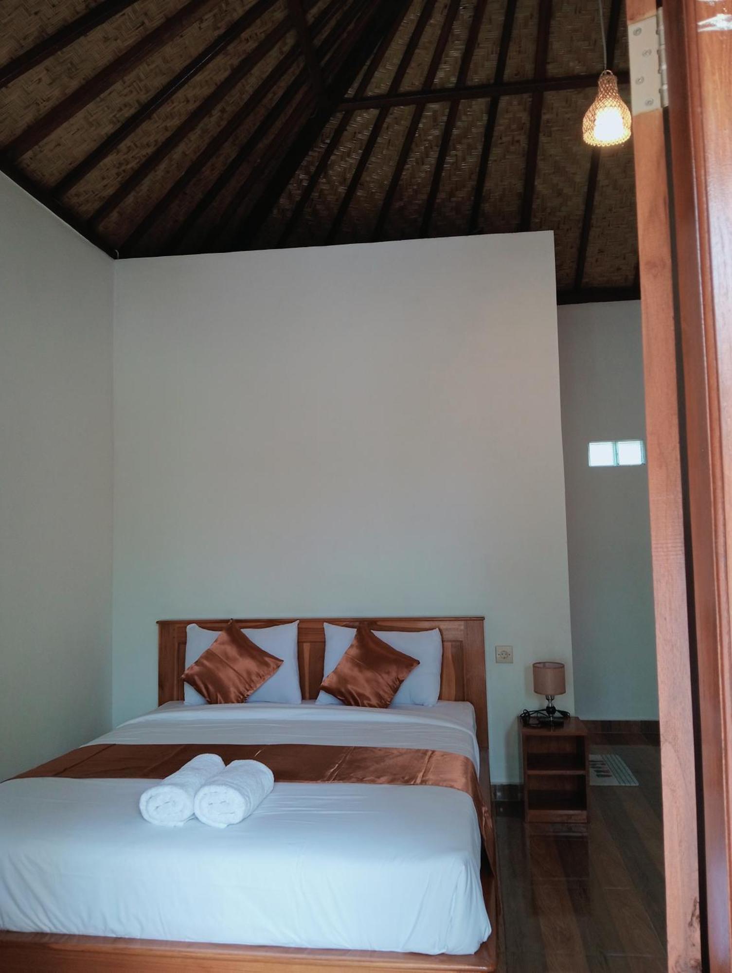 Jepun Homestay Lemukih Singaraja エクステリア 写真