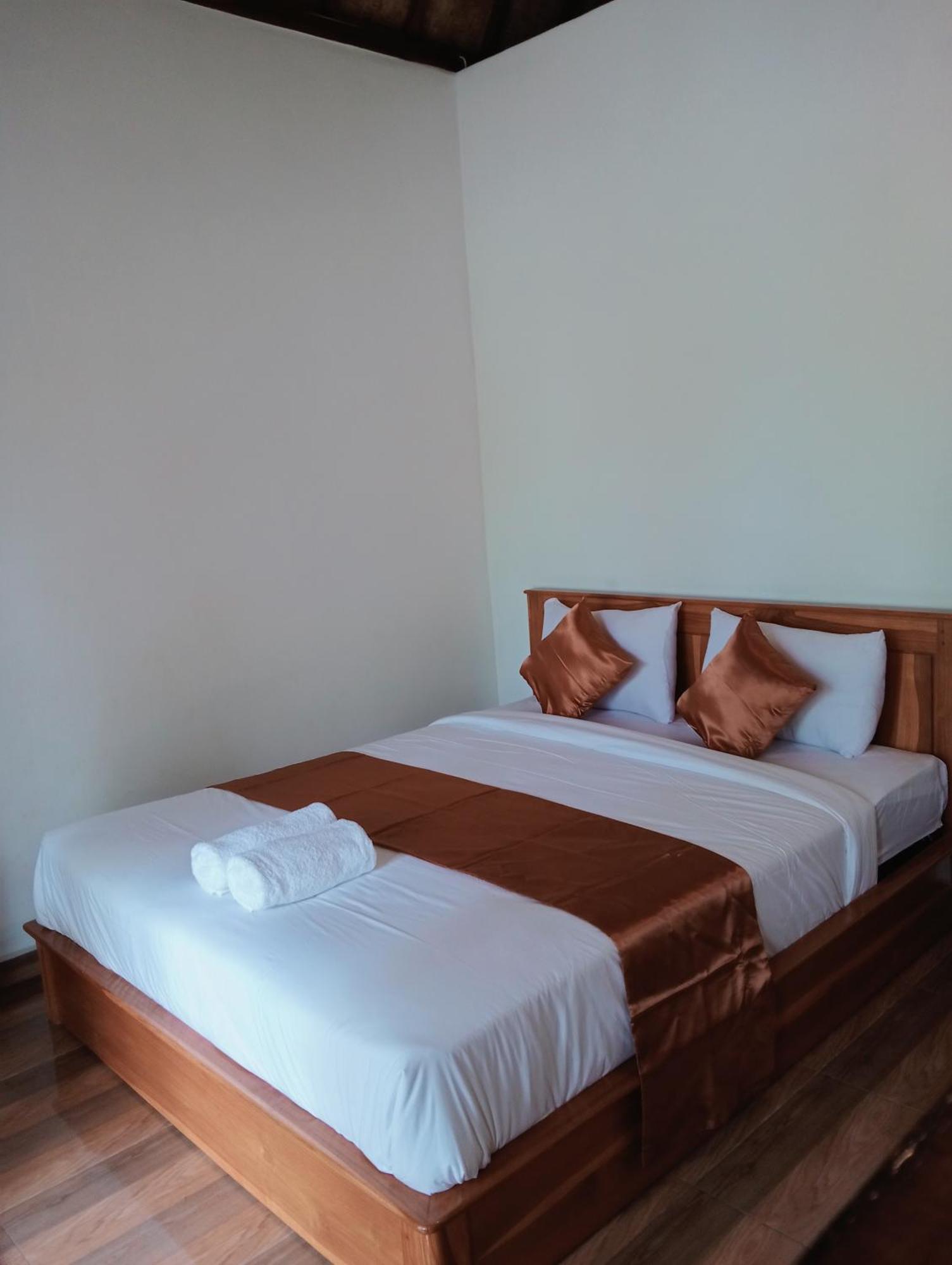 Jepun Homestay Lemukih Singaraja エクステリア 写真
