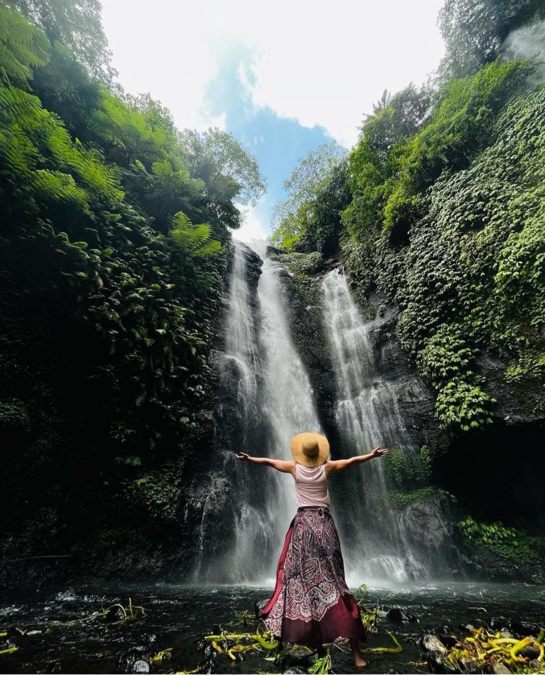 Jepun Homestay Lemukih Singaraja エクステリア 写真