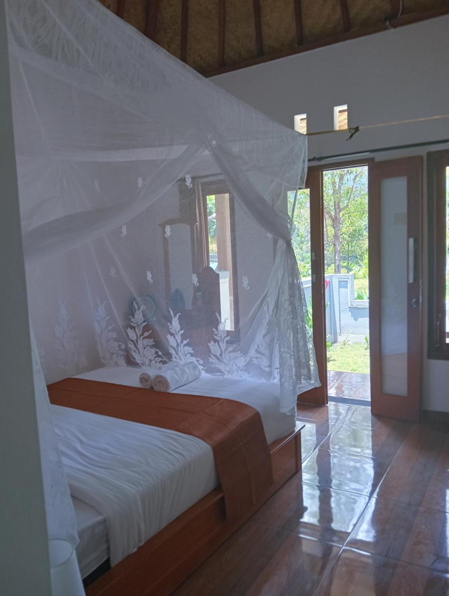 Jepun Homestay Lemukih Singaraja エクステリア 写真