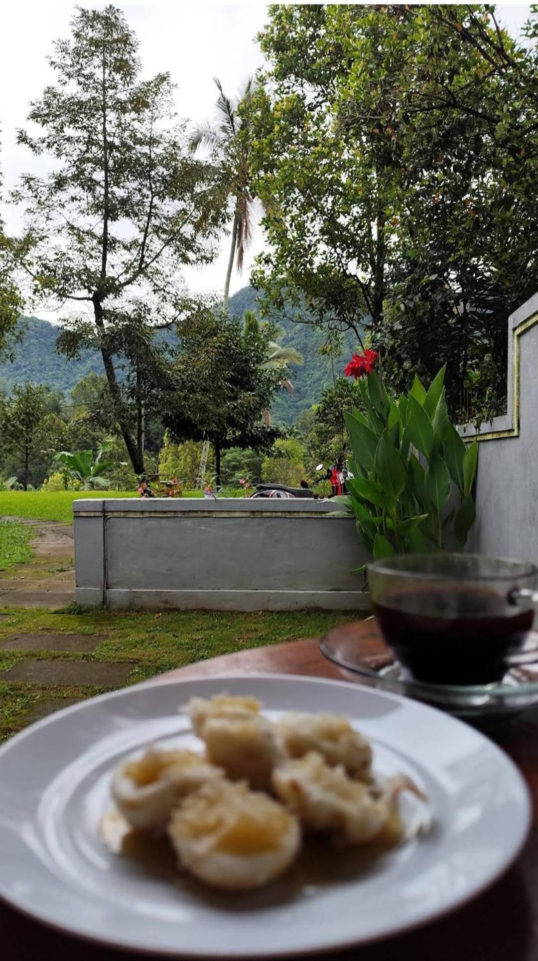 Jepun Homestay Lemukih Singaraja エクステリア 写真